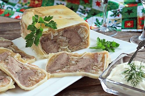 Рецепт рулета из свиных ушек и языков | Меню недели