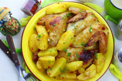 Целая курица с картошкой в рукаве | Меню недели