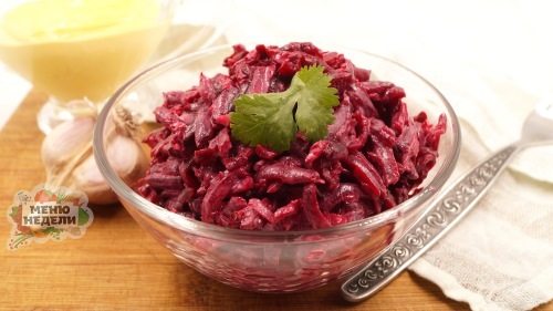 Салат из свеклы с чесноком и майонезом