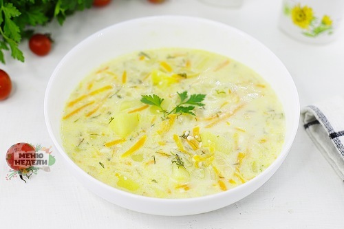 Сливочный суп с плавленным сыром и картофелем